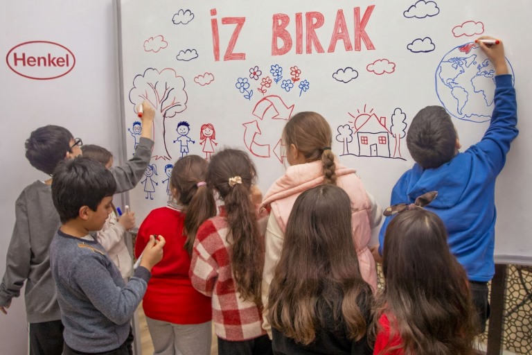 Türk Henkel�in �z B�rak Projesi, Bu Y�l �zmirli Çocuklarla Bulu�tu�